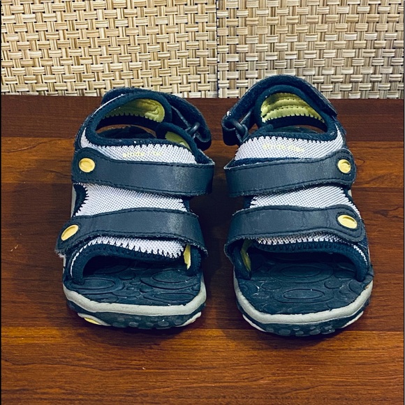 🌟2xHP🌟Stride Rite Batra Velcro Raptor Sandals 10W - Picture 1 of 7